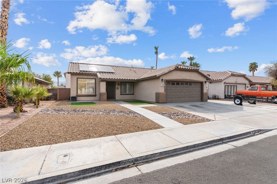 330 Desert Knolls Street photo 2