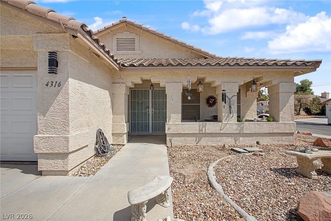 4316 Blushed Meadows Road photo 4