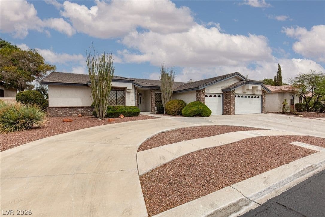 7512 Alamo Summit Drive photo 2
