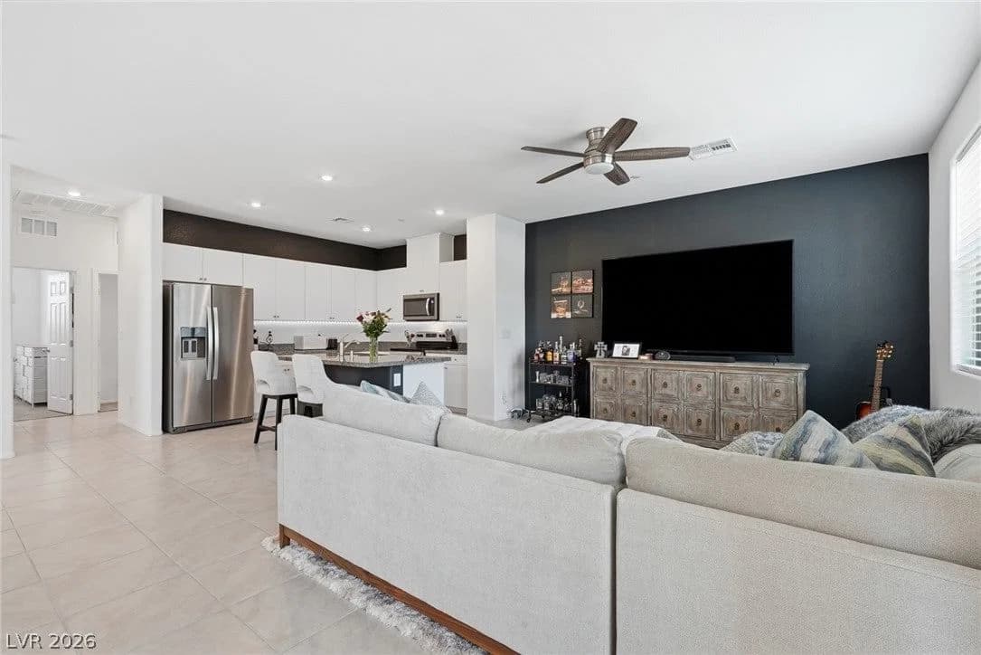 6155 Garden Oasis Street photo 3