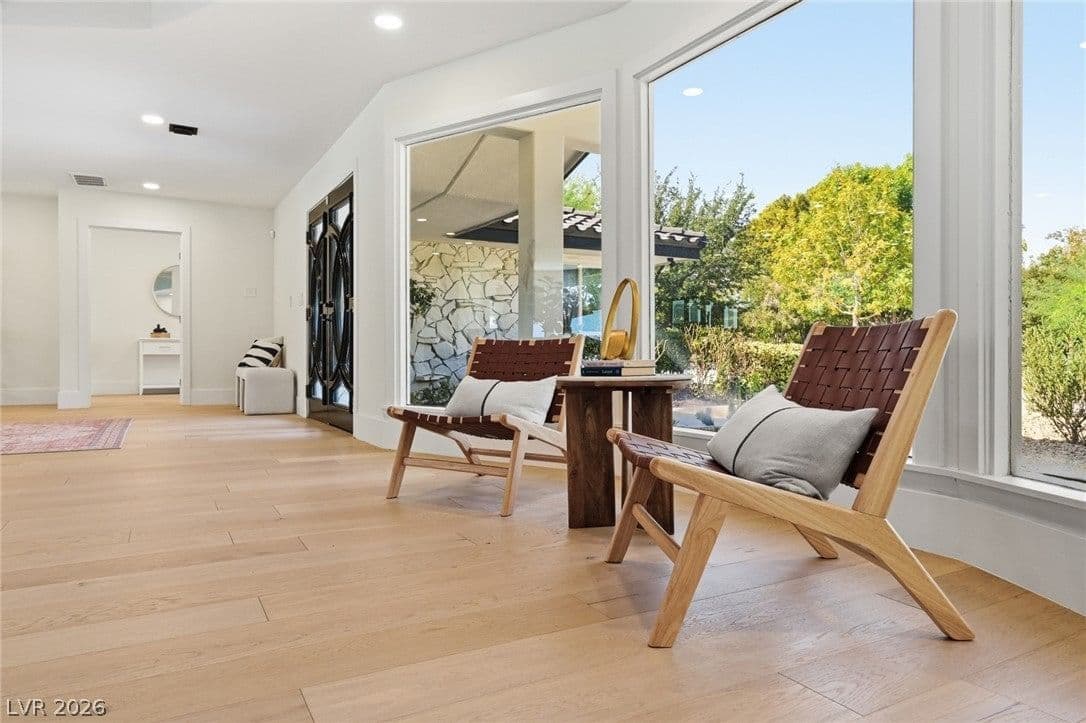 6980 Mira Vista Street photo 4