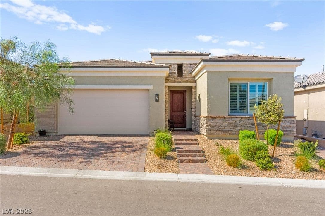 10160 Tree Blossom Avenue photo 2