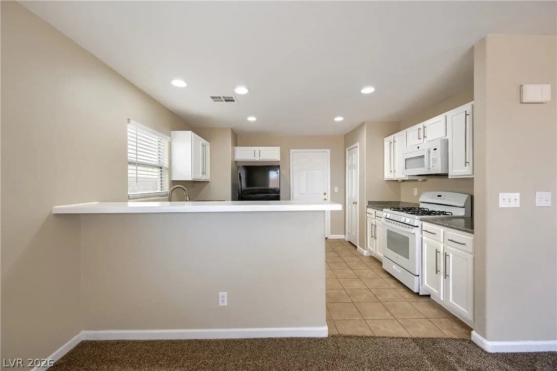 3724 Autumn King Avenue photo 5