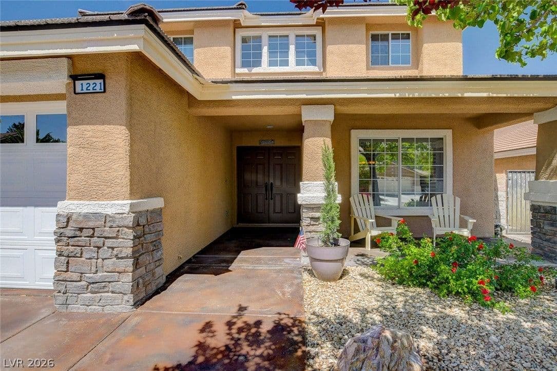 1221 Alderton Lane photo 4