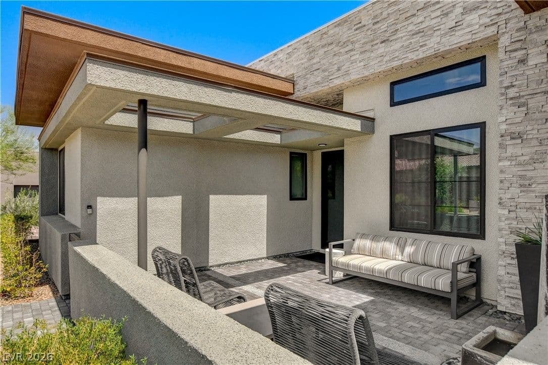 556 Vista Sunset Avenue photo 4