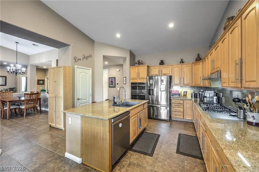 8320 Preppy Fox Avenue photo 4