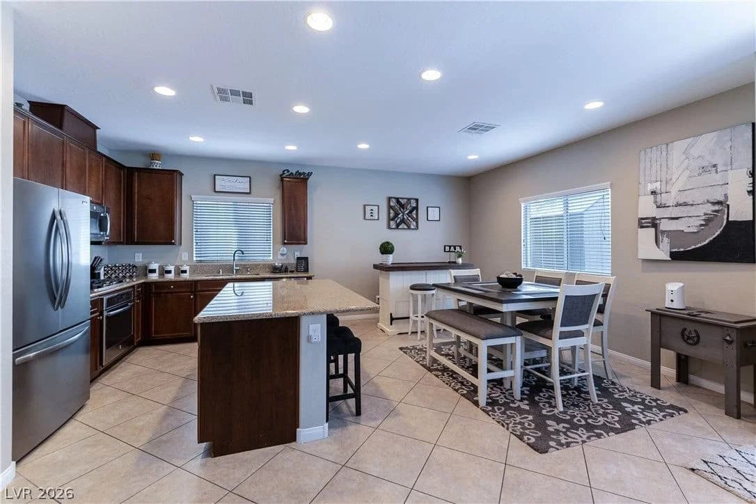10804 Cather Avenue photo 2