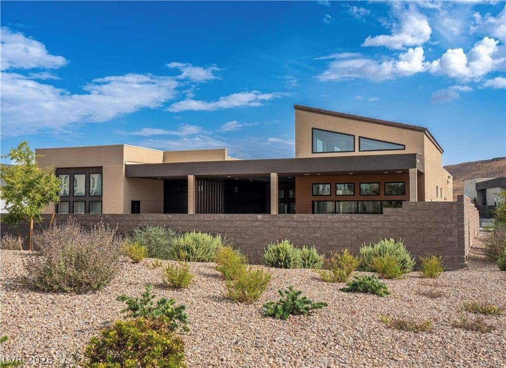 11134 Desert Heights Avenue photo 4