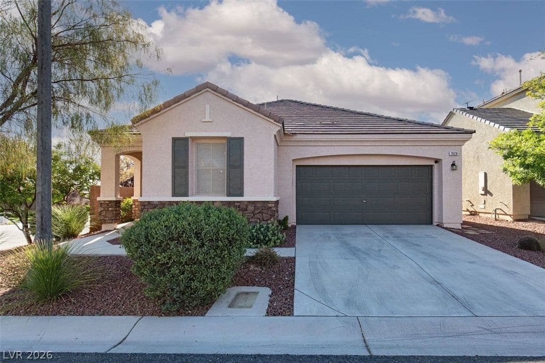 7624 Sugarloaf Peak Street