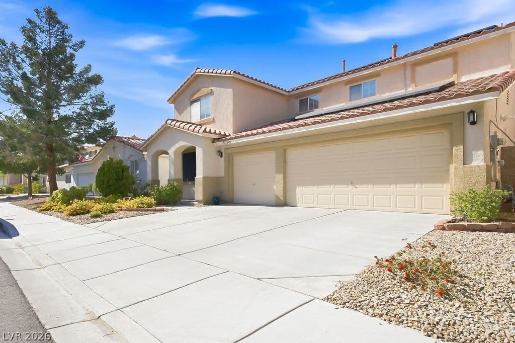 2376 Tilden Way photo 3