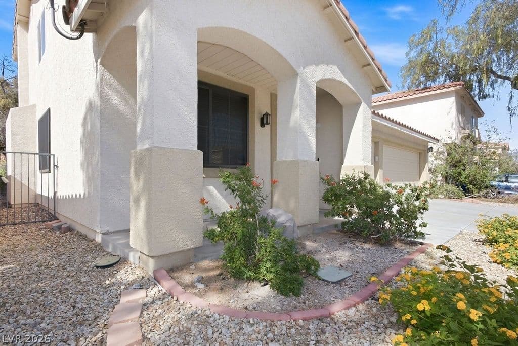 2376 Tilden Way photo 4