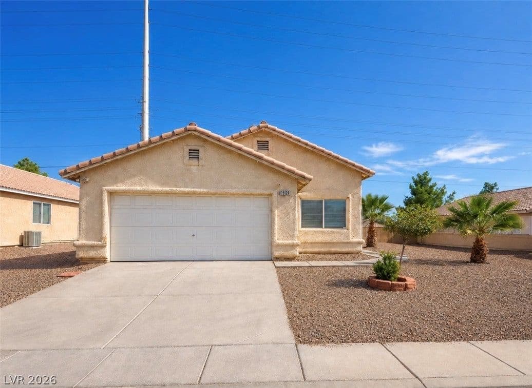1934 Ona Marie Avenue photo 2