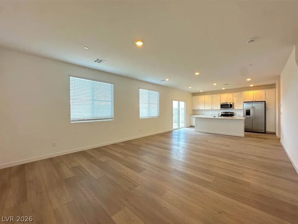521 Daphne Terrace Street photo 2