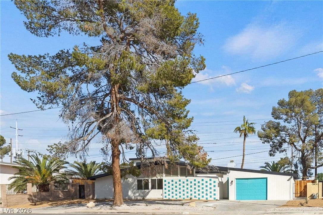 3368 Nahatan Way photo 4