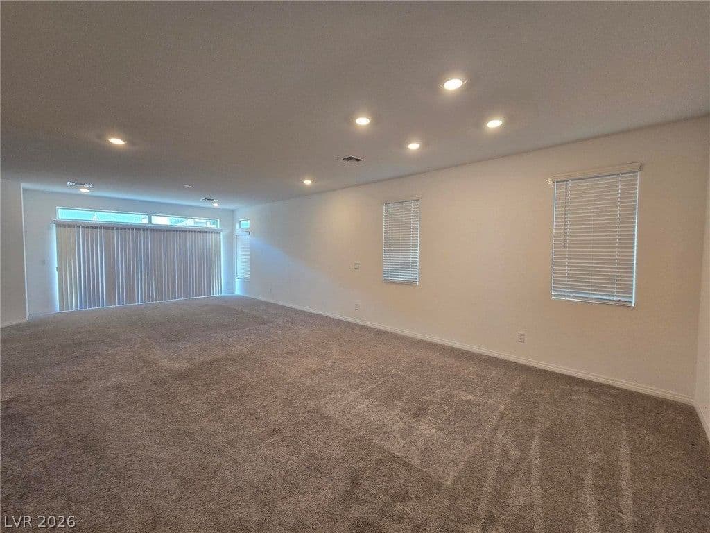 7047 Grace Estate Avenue photo 5