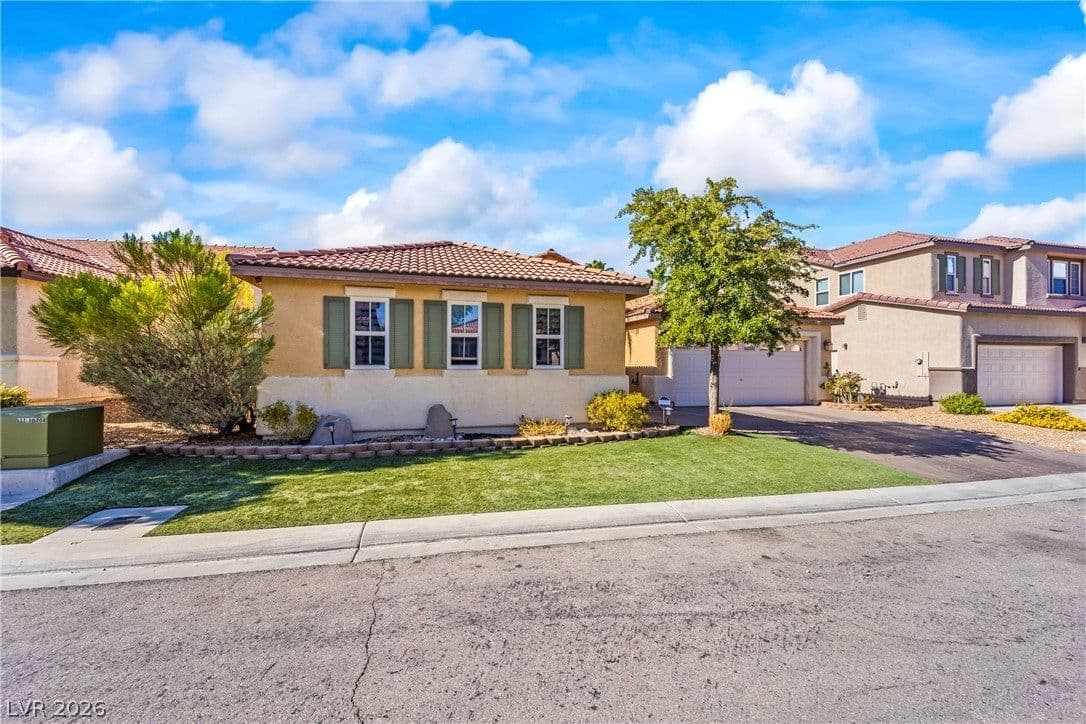 7364 Brushwood Peak Avenue photo 2