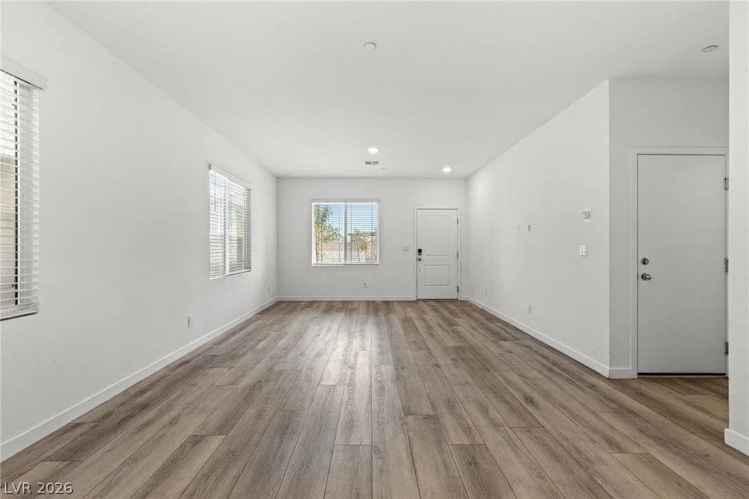 615 Camilla Creek Street photo 4