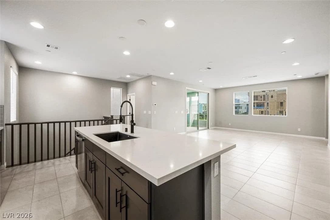 11536 Fleet Wing Avenue photo 3