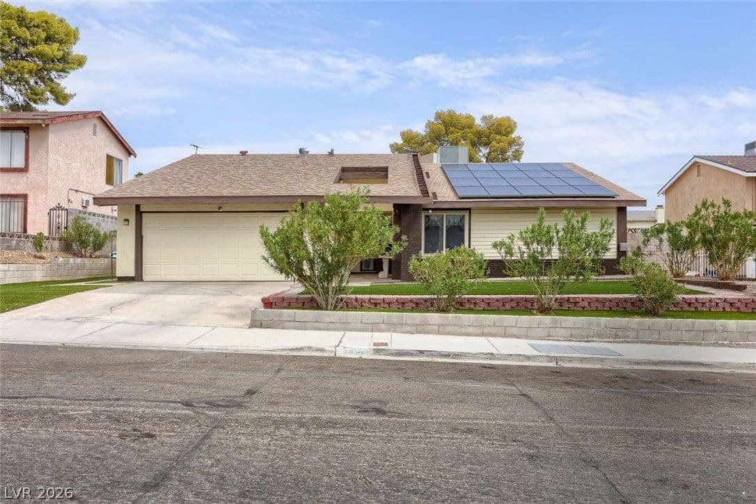 3956 Green Leaf Drive photo 2