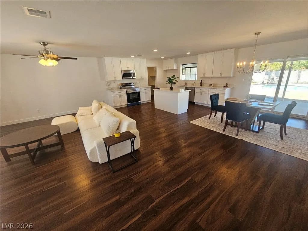 1580 Quarter Horse Drive