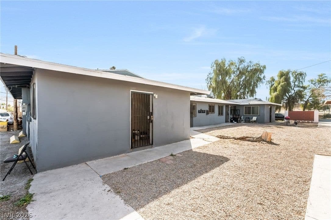 2609 Cedar Avenue photo 5