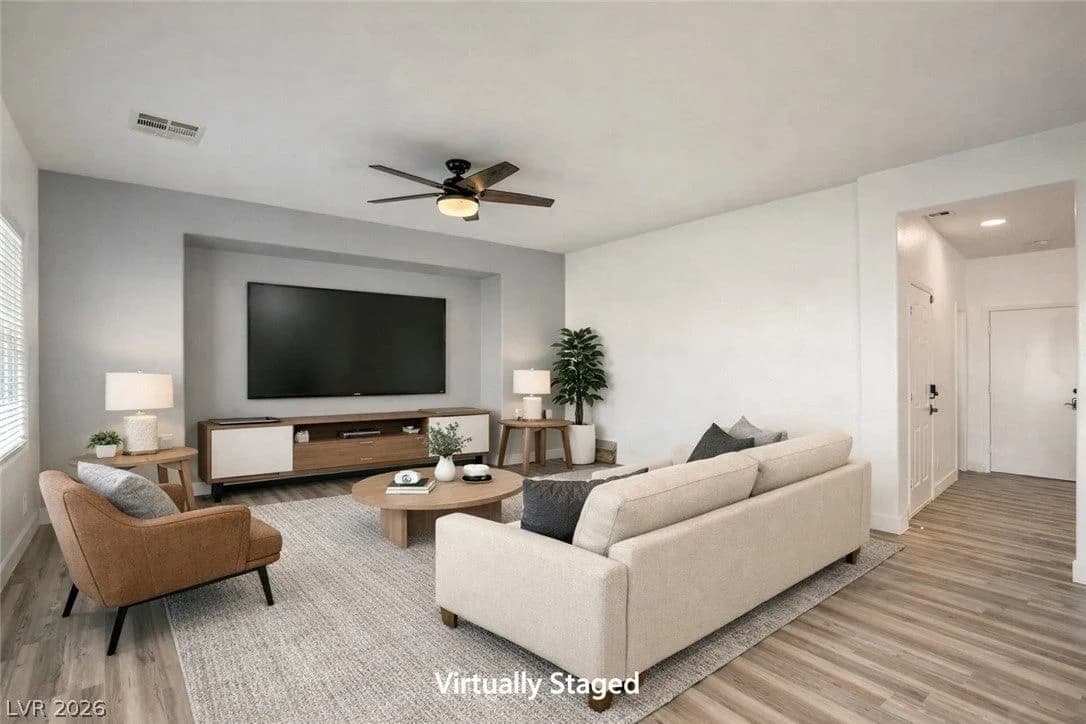 2840 Blythswood Square photo 2
