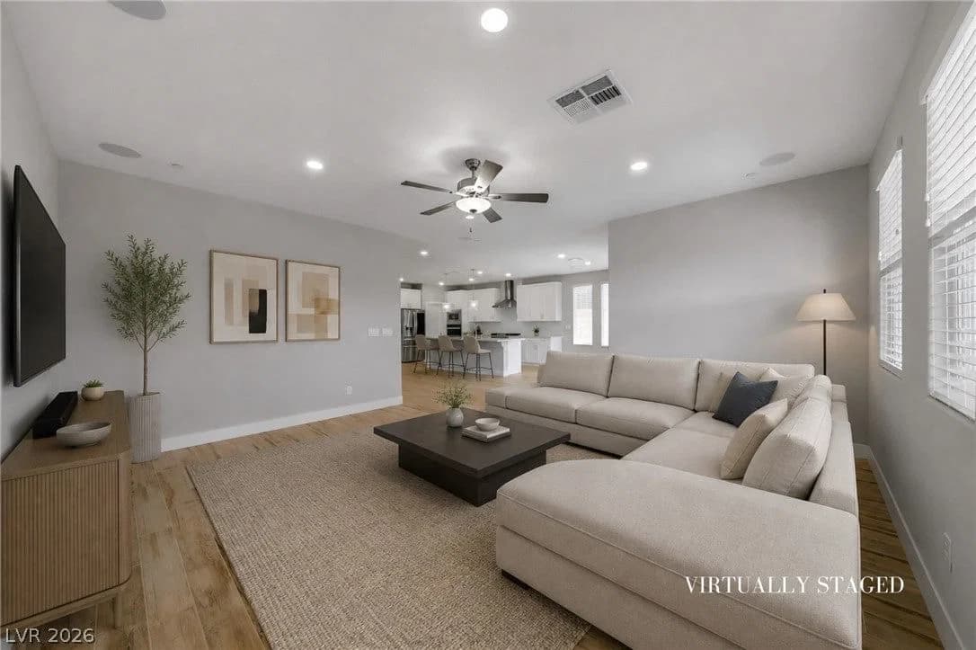 445 Winter Dove Avenue photo 4