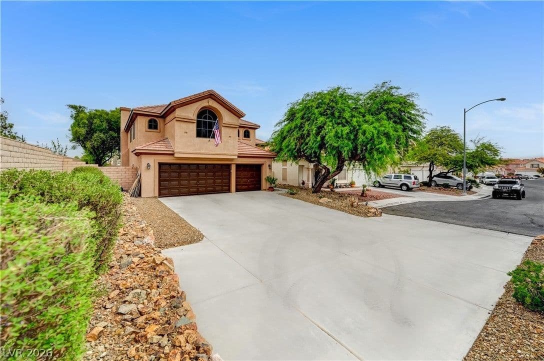 4702 Grand Ridge Court