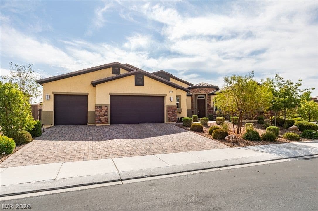 7012 Arabian Ridge Street photo 2