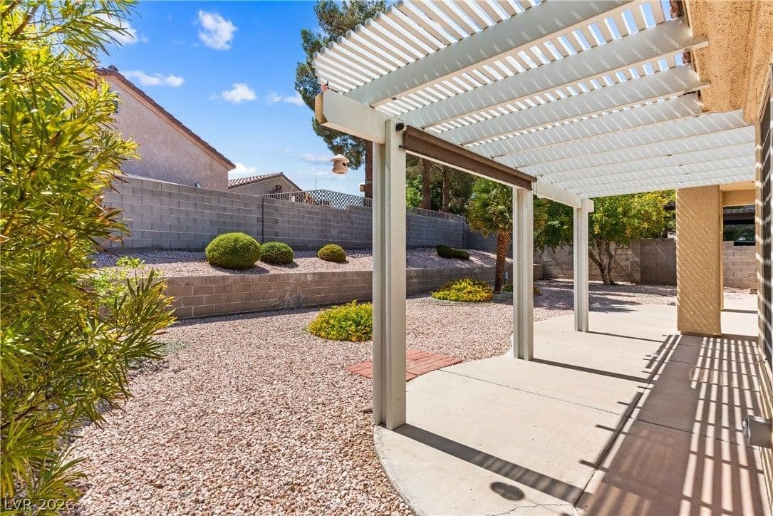 792 Capri Drive photo 5