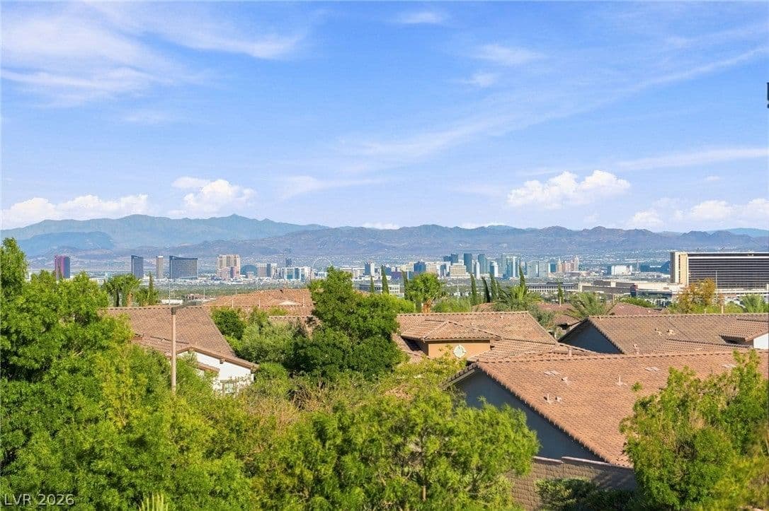 12139 Kite Hill Lane photo 5