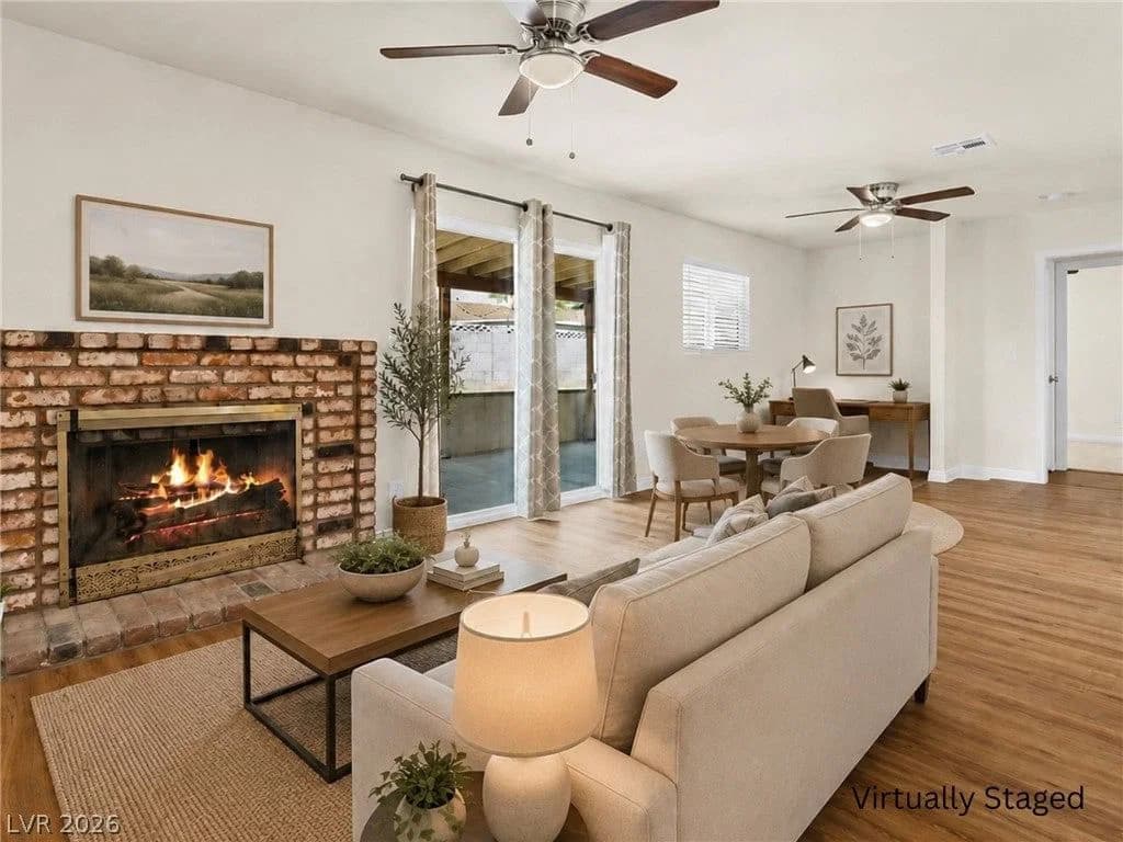 600 Watkins Drive photo 2