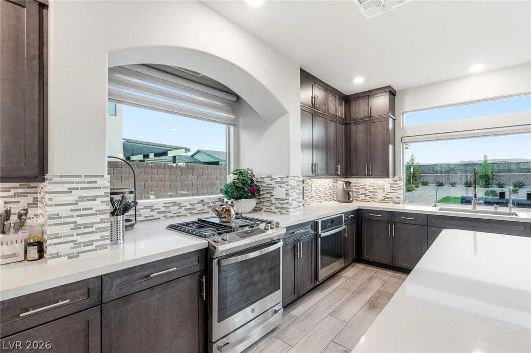 8727 Twisted Vine Lane photo 3