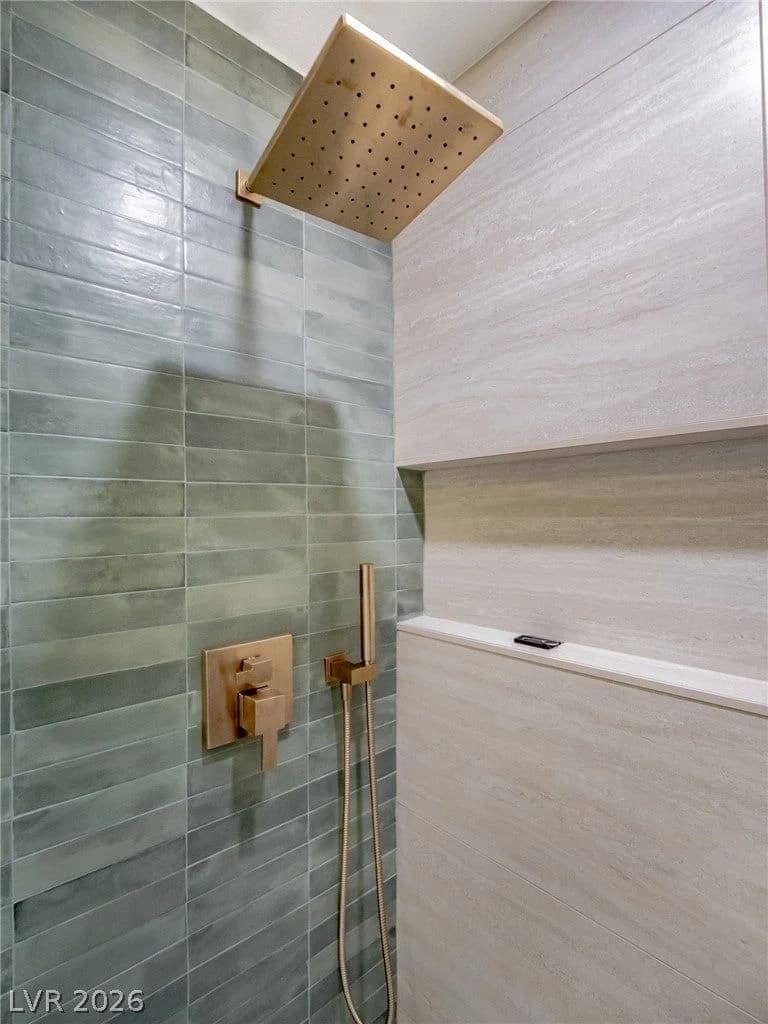 2629 Tumble Brook Drive photo 4