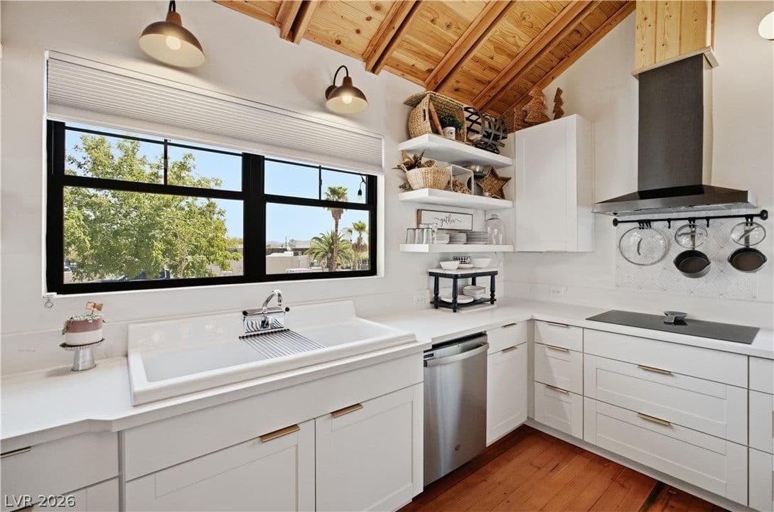 428 B Avenue photo 5