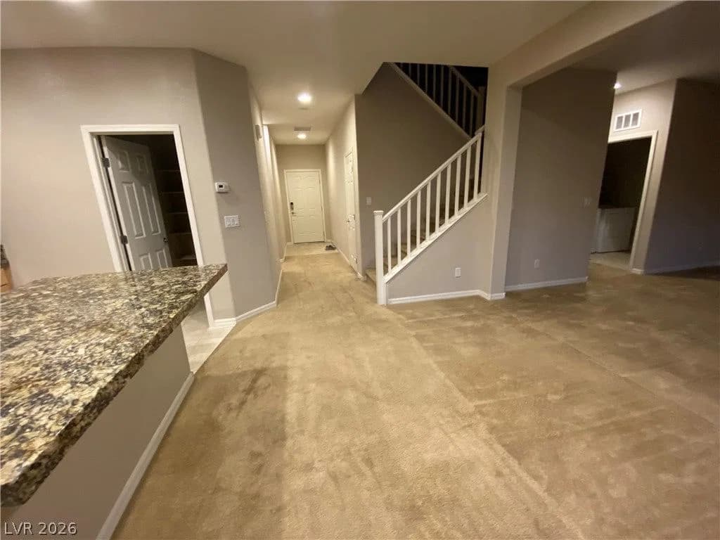 8065 Ancient Oaks Avenue photo 5