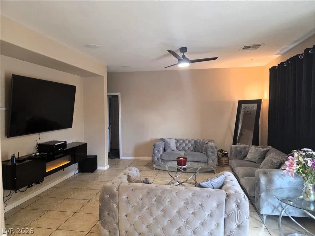 5628 Tideview Street photo 5
