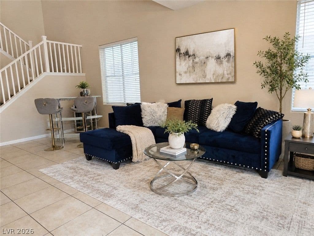 5628 Tideview Street photo 4