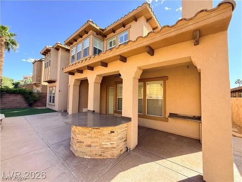 464 Via Palermo Drive photo 5