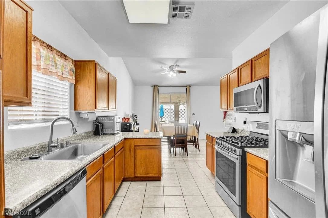 5129 Coral Beach Street photo 5