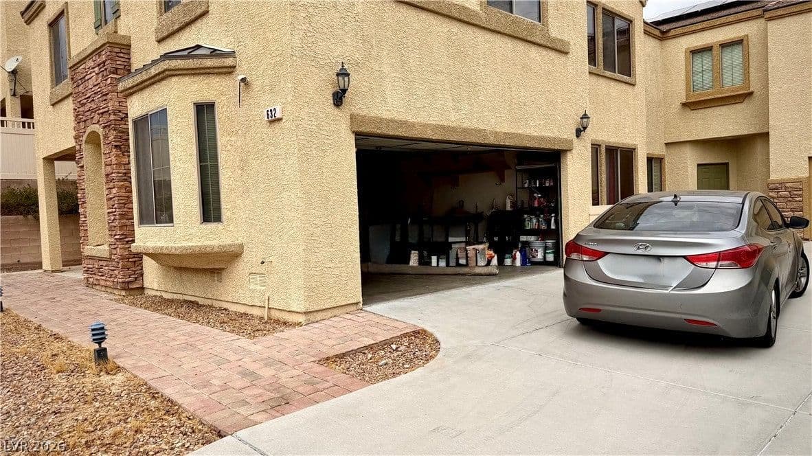 632 Civic Holiday Avenue photo 3