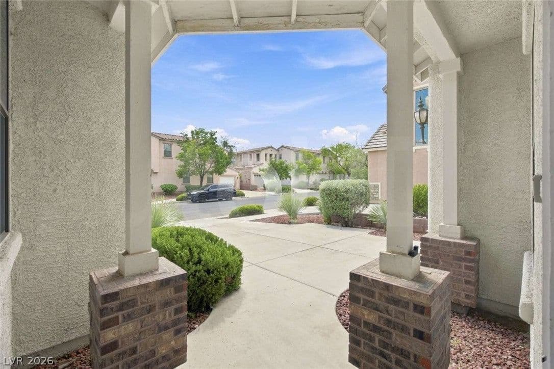 10464 Calico Pines Avenue photo 4