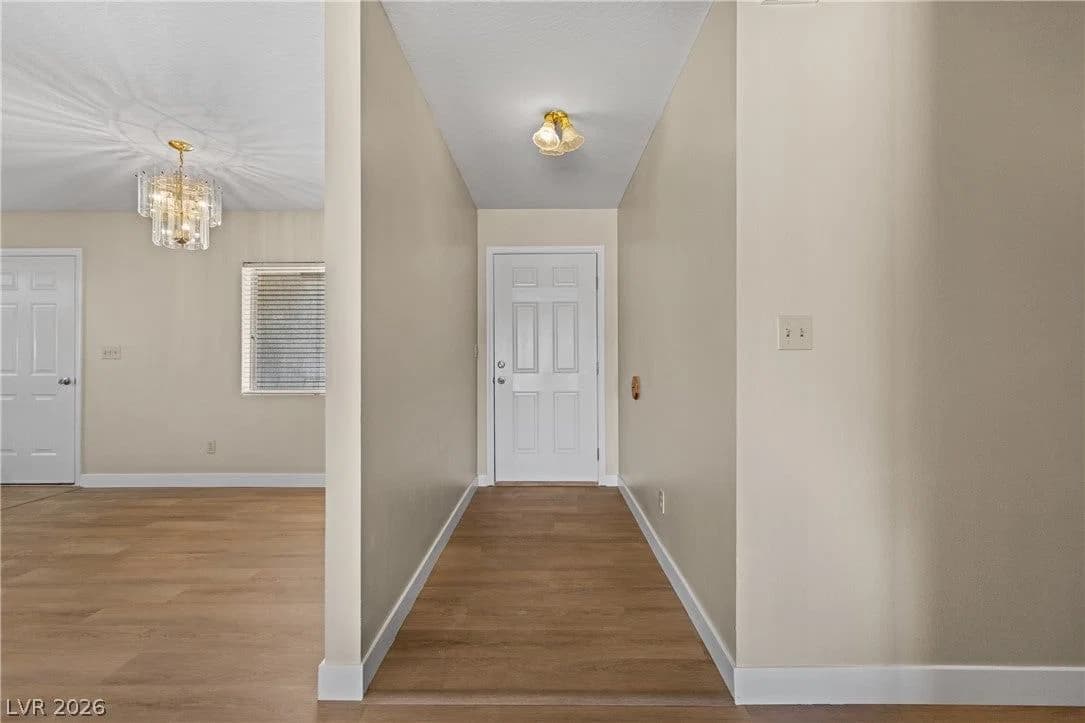 1225 Cottonwood Avenue photo 2