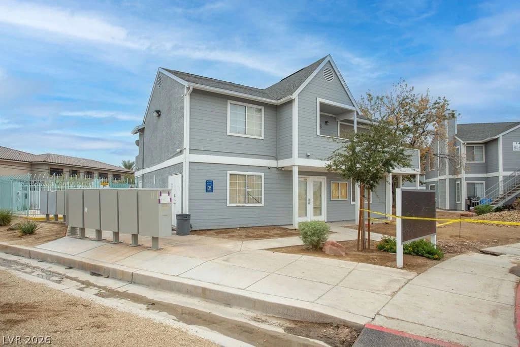 1926 Nebula Drive photo 5