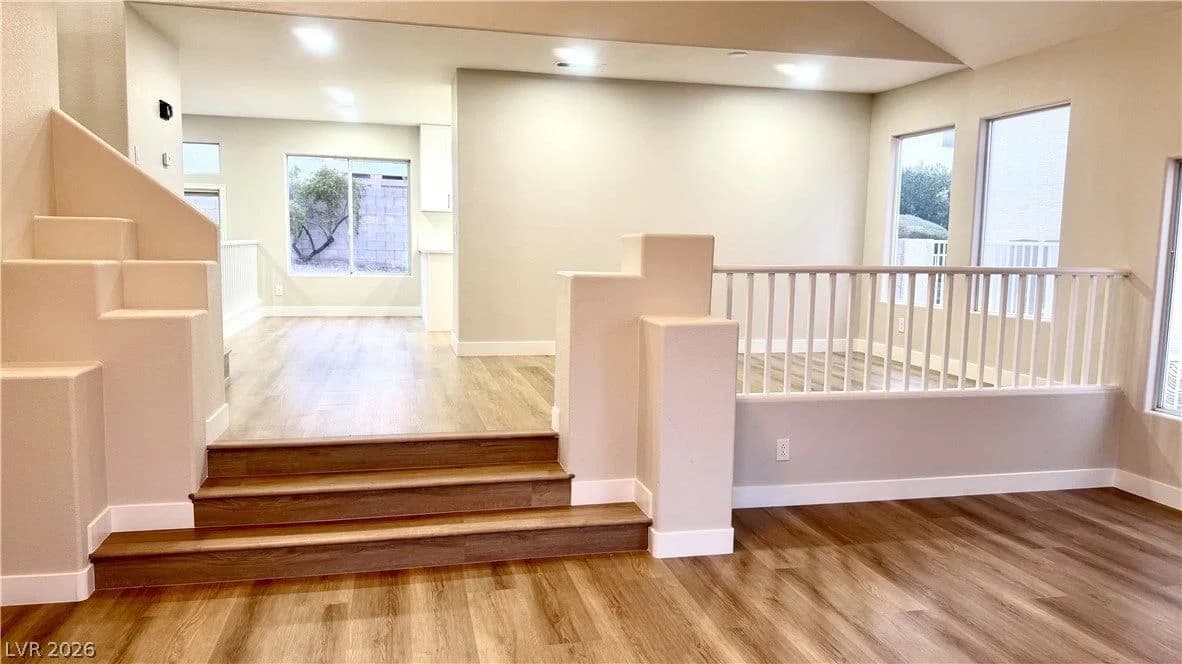 4595 Barnes Court photo 5