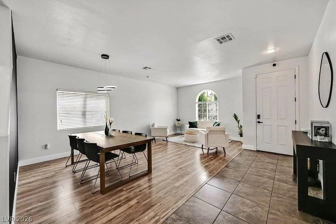 10140 Iron Wood Peak Avenue photo 3