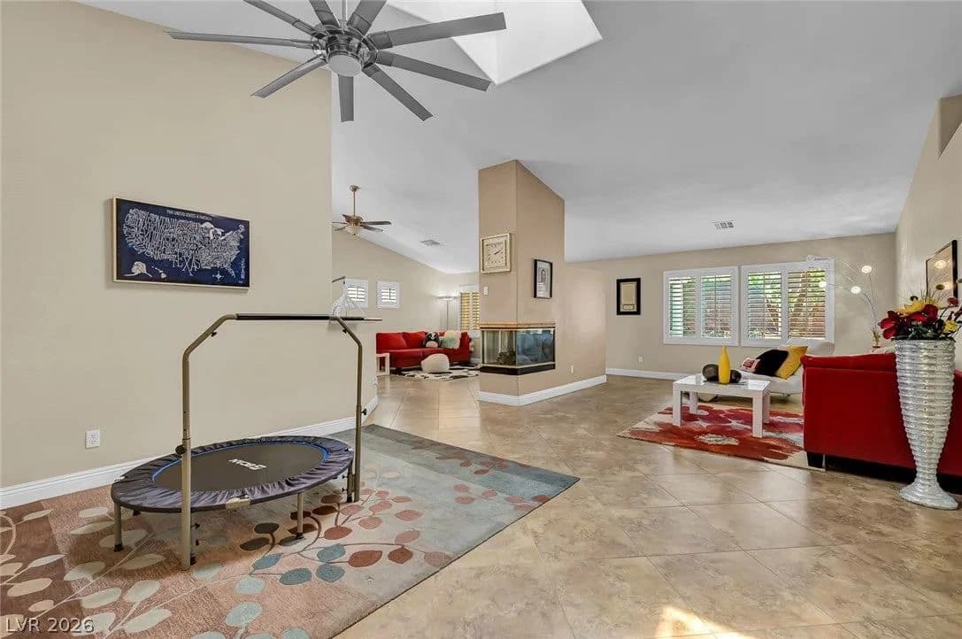 1011 Rose River Court photo 5
