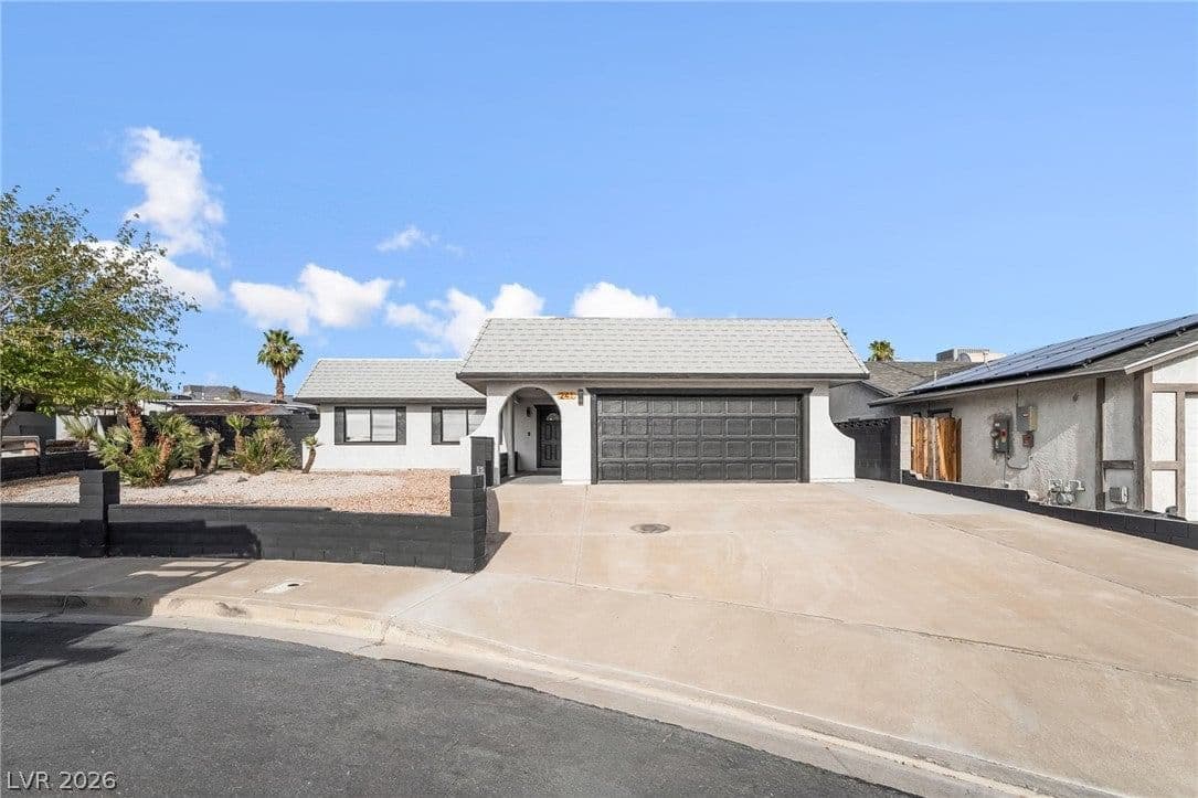 241 Princess Ann Court photo 3