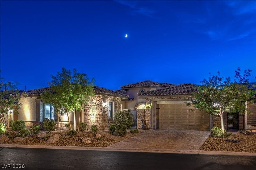 12139 Castilla Rain Avenue photo 4