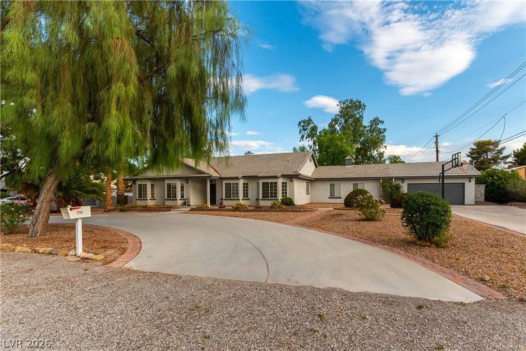 7245 Verde Way photo 5